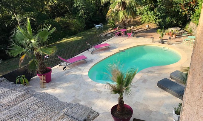 Vins-sur-Caramy Bed & Breakfast | Moulin à huile chambre d’hôtes