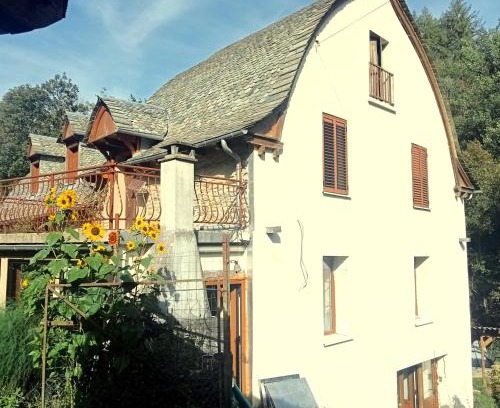 Estaing House | Moulin du Combayre à Estaing
