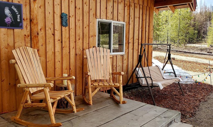 Kootenay Boundary Cottage | Mount Baldy - Song Bird Ranch - Birding Destination