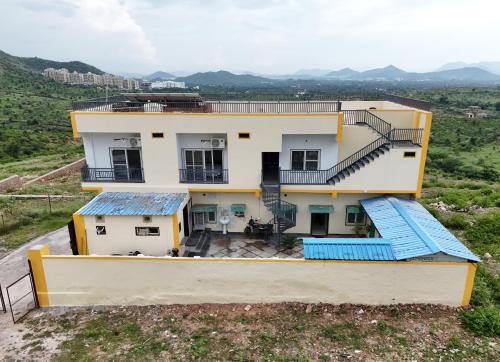 Bedla Cabin | Mount Villa