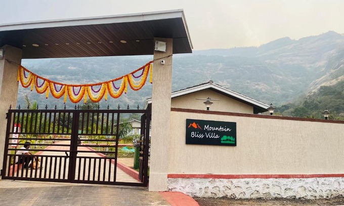 Karjat House | MOUNTAIN BLISS VILLA