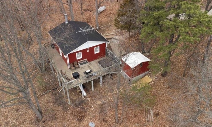 Shenandoah Cabin | Mountain Cottage with Private Views and Hot Tub!