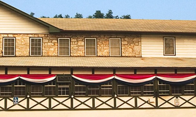 Mount Holly Springs Hotel | Mountain Creek Tavern