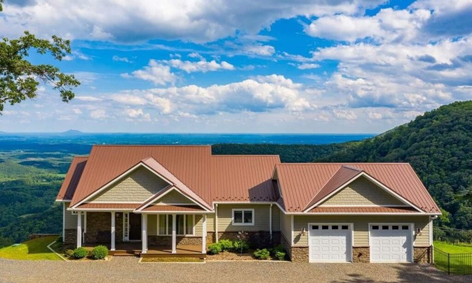 Piper Gap House | Mountain House located on Blue Ridge Parkway