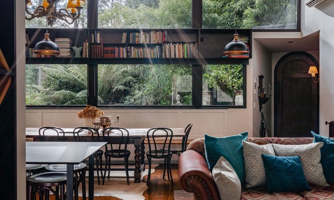 Sassafras House | Mountain Lodge STAYZ HOLIDAY HOME OF THE YEAR 2025, 1 hour from Melbourne!