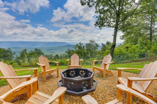 Flat Rock Apartment | Mountain Retreat with Fire Pit in Flat Rock!