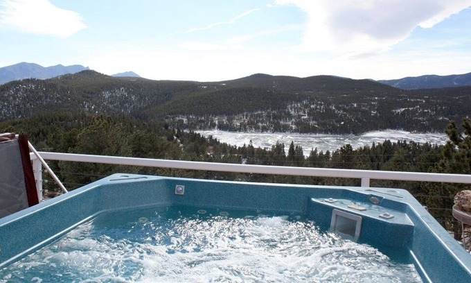 Nederland Apartment | Mountain sanctuary! A Sweet Suite above Nederland, Colo.
