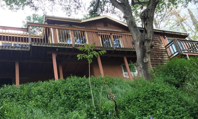 Three Rivers House | Mountain Sierra Home One Mile From National Park Entrance...with Pool and spa!