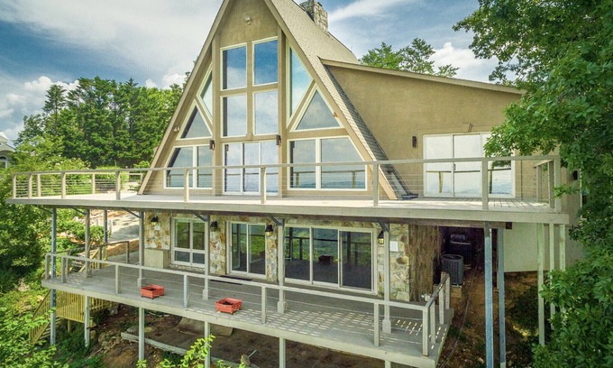 Graysville House | Mountain Top Perfection