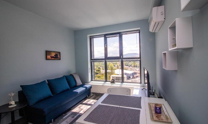 Studentski Grad Apartment | Mountain View Apartment 1 + Parking