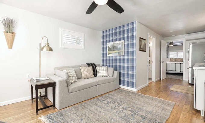 North Fork Apartment | Mountain View Apt by Manzanita Lake