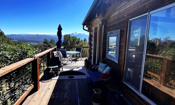 Missouri Heights Cabin | Mountain View Cabin w/Private Hot Tub