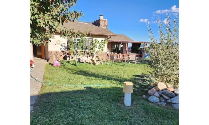 Buffalo House | Mountain view cozy 2 bedroom home