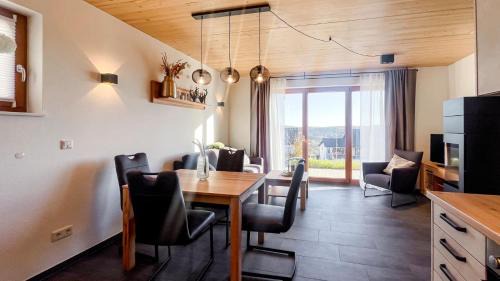 Neuastenberg House | Mountain View