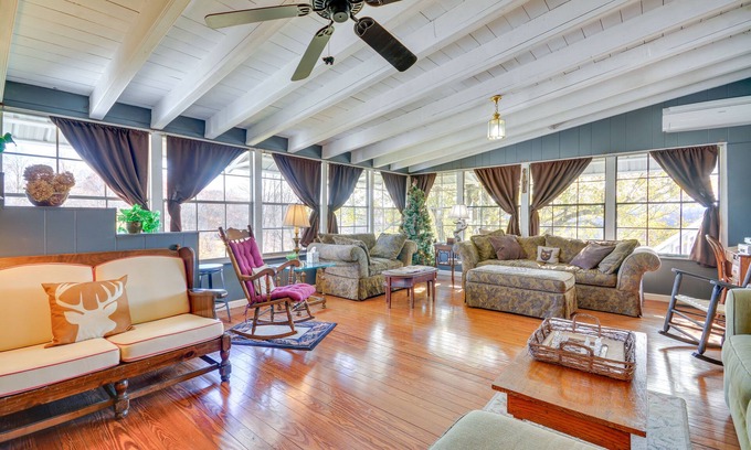 Piper Gap House | Mountain-View Galax Home Near Hiking!