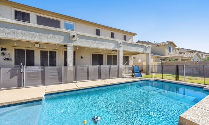 Avondale House | Mountain-view gem - 2 large living rooms, heated pool, enclosed yard, AC & W/D