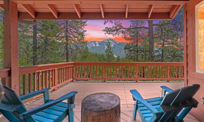 Pine Cove Cabin | Mountain View: Gorgeous Views, AC, Jacuzzi bathtub!