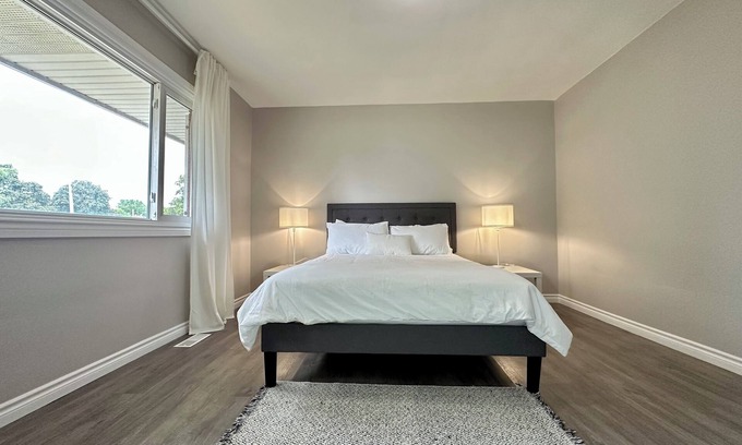 Glenridge House | Mountain View House - Sleeps 14