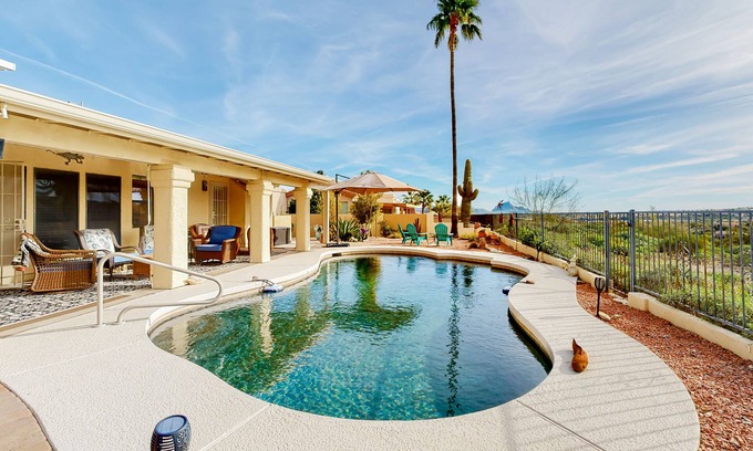 Fountain Hills House | Mountain-view home with pool, furnished patio, washer/dryer & central AC