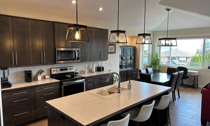 Lumby House | Mountain View Home with hot tub close to prime areas for outdoor enthusiasts