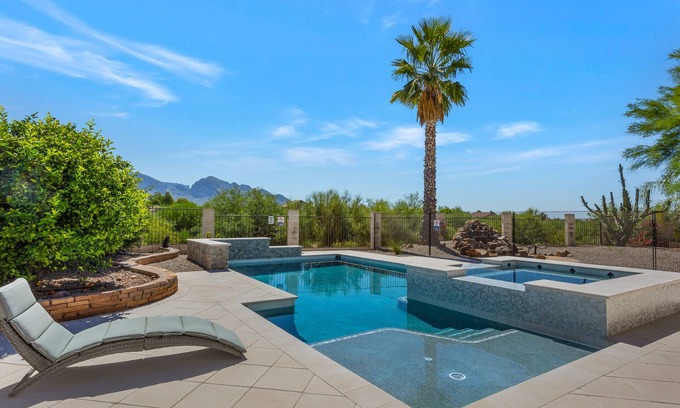 Oro Valley House | Mountain View Retreat- Gorgeous Pools