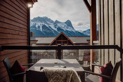 Canmore Apartment | Mountain View (Top Floor) Condo