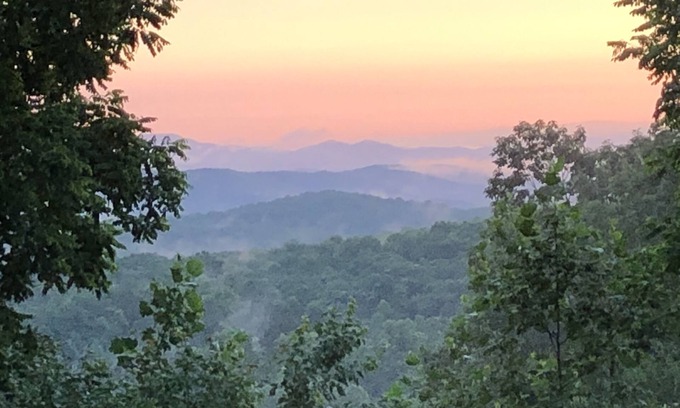 Morganton House | Mountain Views, Log Cabin, Quiet Area - Lily's Lookout