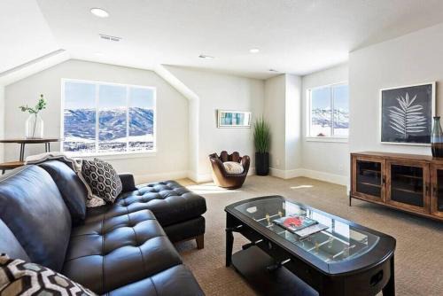 Eden House | Mountain Zen with Game Room and 2 Living Areas