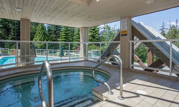 Blackcomb Condo | Mountainside 2Br/2Ba - Hot Tub/Pool/Free Parking