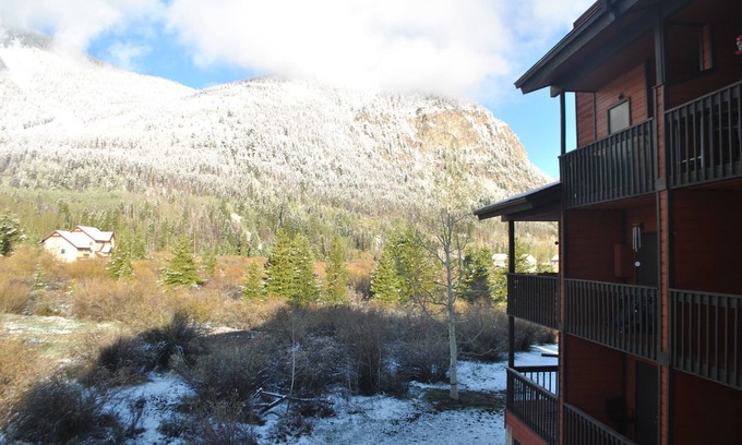 Frisco Condo | Mountainside condo in a Colorado playground!