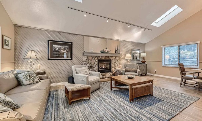 Perry Park House | Mountainside Escape: EV Charger, Patio & Views