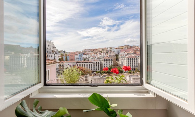 Pena House | Mouraria Lisbon Center