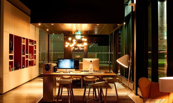 Dyce Hotel | Moxy Aberdeen Airport