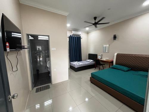 Mentakab House | MP Homestay 1-Masterbedroom