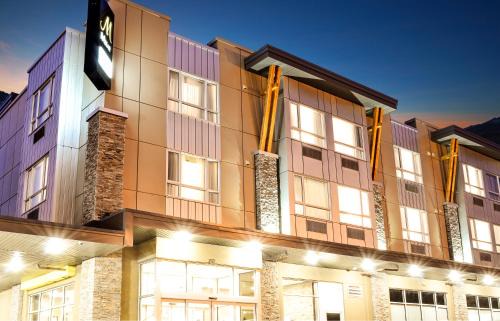 Kitimat Hotel | MStar Hotel