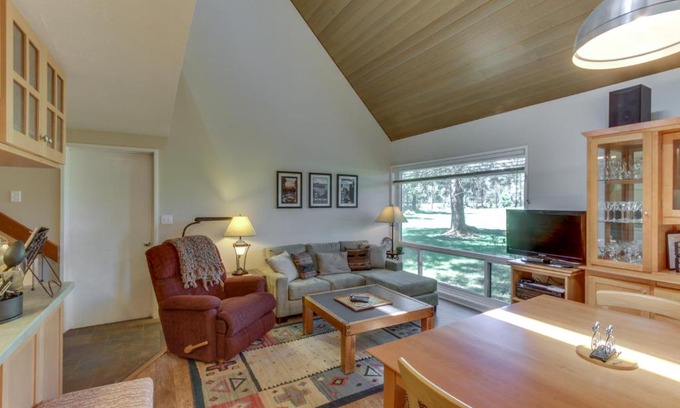 Overlook Park Apartment | Mt View 06 | Discover Sunriver