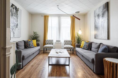 Plateau Mont Royal Apartment | MtlVacationRentals - MTL ZOO