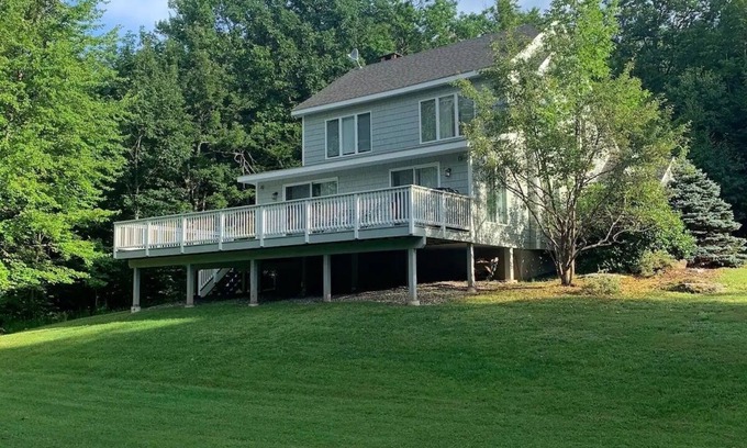 Maplecrest House | MTN RETREAT In Windham