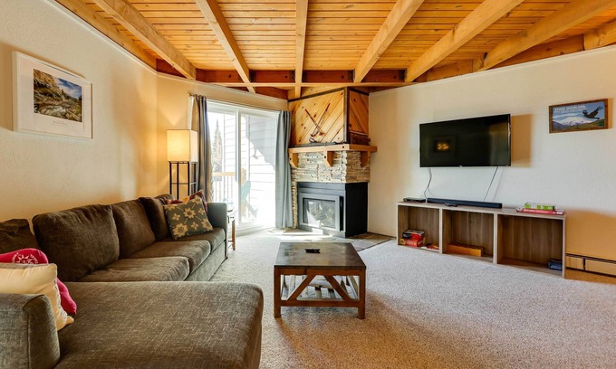 Wildernest Condo | Mtn-View Condo w/Community Perks in Silverthorne