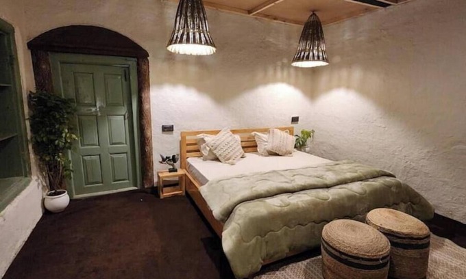 Bir House | Mudhouse Birnn