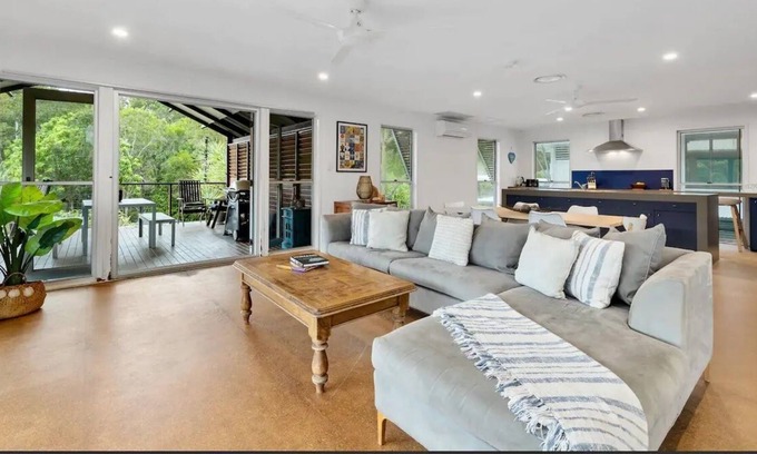 Mudjimba House | Mudjimba Beachhouse 2