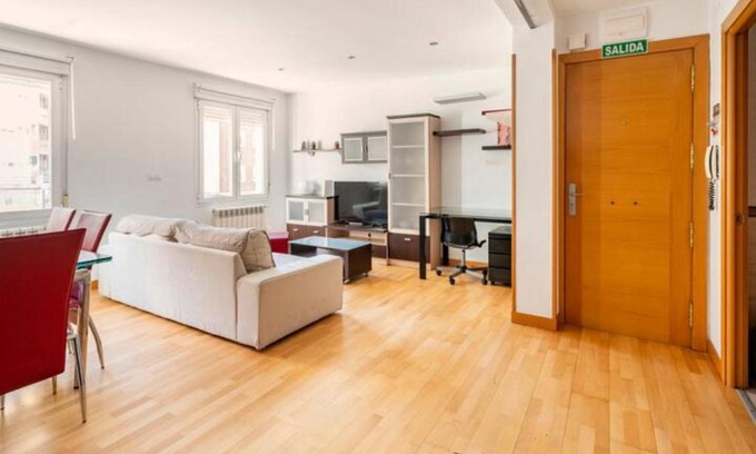 Milagrosa Apartment | MUI Pamplona
