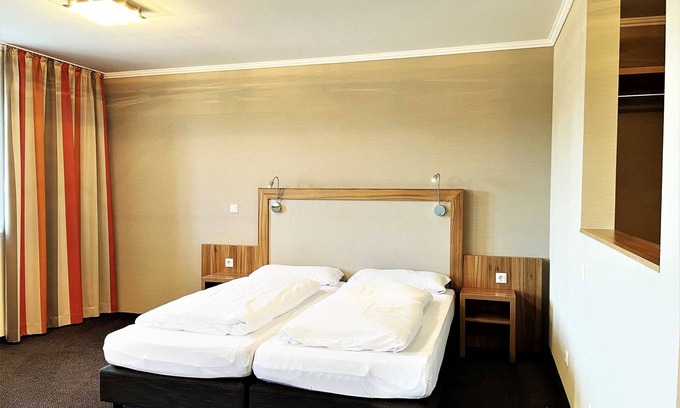 Lauta House | Multi-bed room 215 - IBS Meeting Center