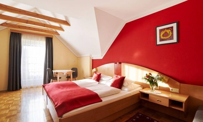 Bad Blumau Apartment | Multi-bed room Comfort Plus | up to 2 nights - Hotel Garni Thermenoase