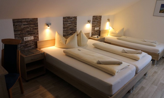 Weissenhorn Apartment | Multi-bed room for 3 guests with 17m² in Weißenhorn (73097)