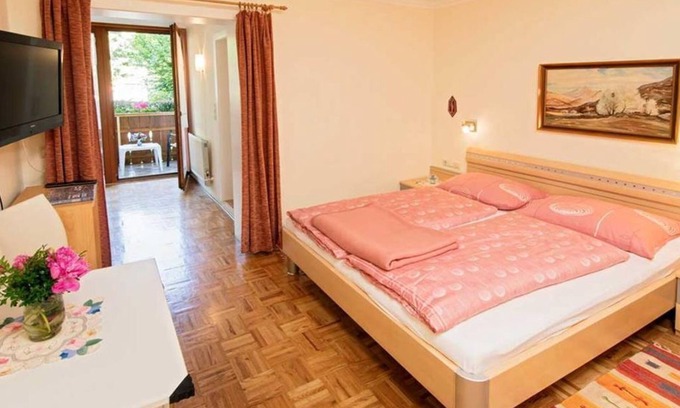 Sankt Kanzian am Klopeiner See Bed & Breakfast | Multi-bed room - Strandpension Waldperle
