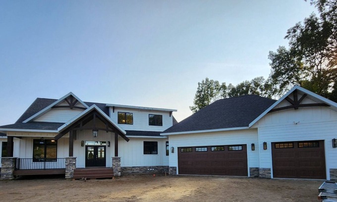 Aitkin House | Multi Family Executive Retreat
