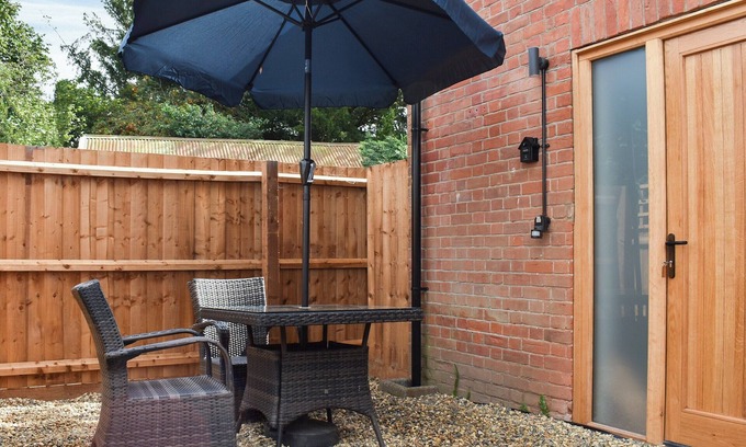 Hadleigh Cottage | Muntjac Cottage - UK33489
