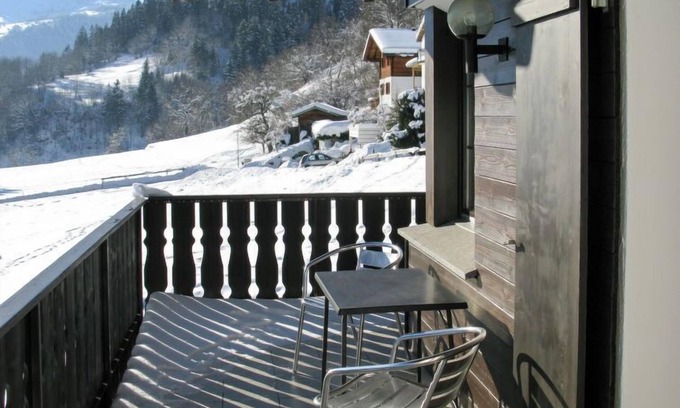 Schluein Apartment | Muotta Sulegl 4 by Interhome