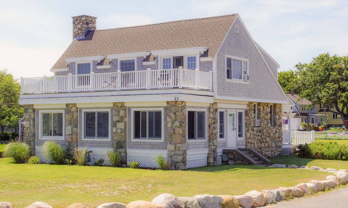 Scituate House | Murphy's Beach, Fishing, Activities, Perfect For Families, Groups, Companies